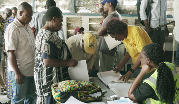 WANANCHI MKOANI SHINYANGA NA MWANZA WAPOKEA HUNDI ZA MALIPO YA FIDIA